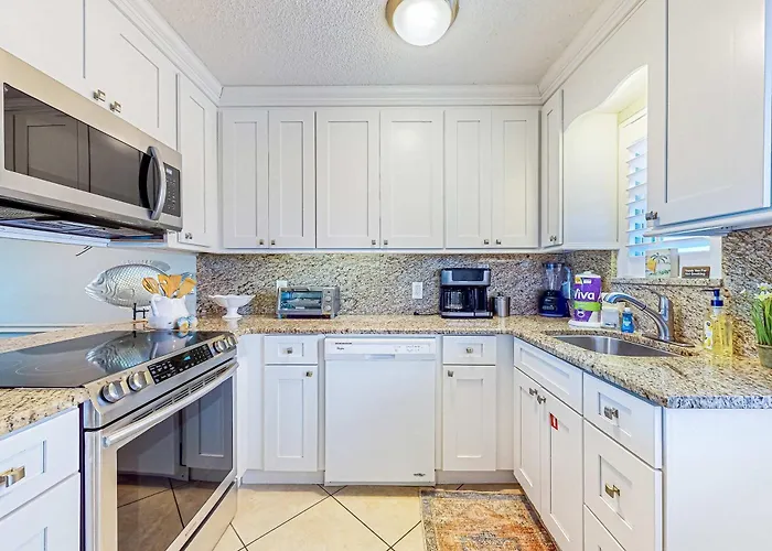Cheerful With Heated Pool Balcony Gulf Views W&d & Ac *