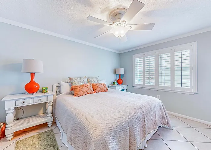 Cheerful With Heated Pool Balcony Gulf Views W&d & Ac *