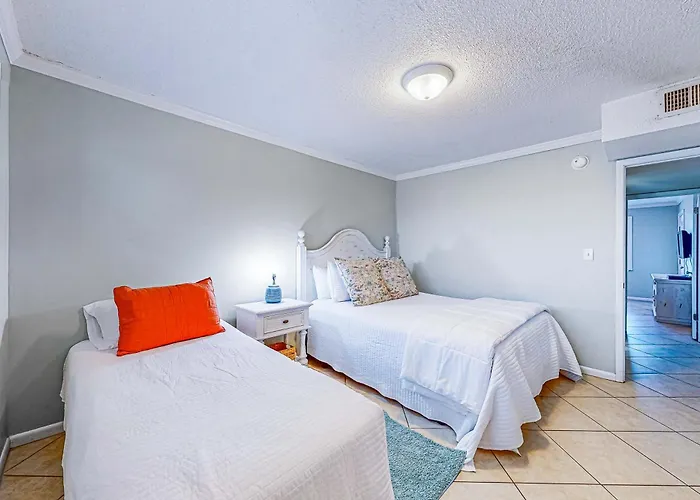 Cheerful With Heated Pool Balcony Gulf Views W&d & Ac Gulf Shores